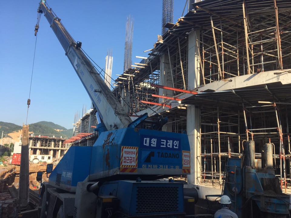 Thi công cọc cừ larsen và hệ giằng chống cho các công trình tại Quảng Ninh